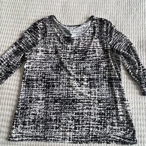 [croft & borrow] black & white petite large patterned blouse